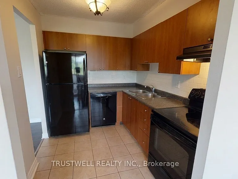 3501 Glen Erin Dr #209 — Photo 4