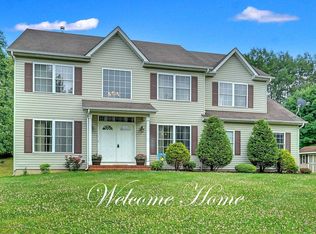 6 Rachel Ln, Monroe Township, NJ 08831