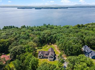 8 Henderson Ct, Windham, ME 04062