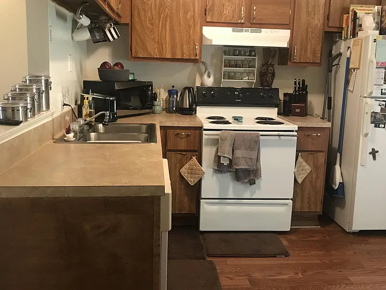 1121 University Oaks Blvd — Photo 24