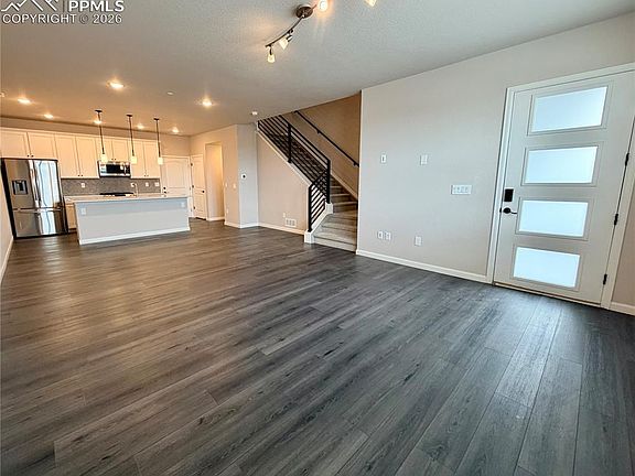 5th image of 1545 Spring Water Point