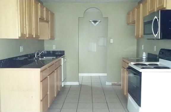 4th image of 369 Fairway Dr