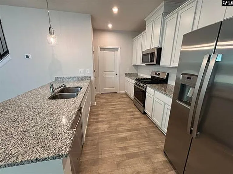 424 Lady Liberty Way — Photo 3