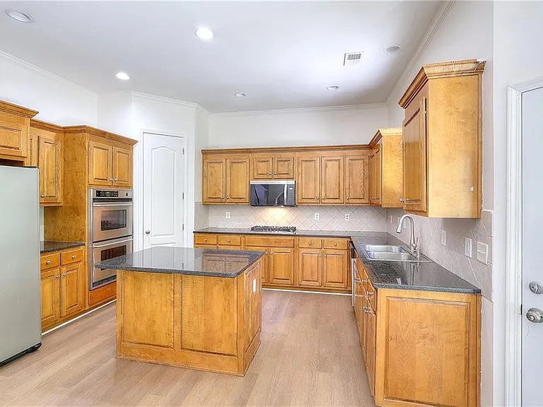 195 Beracah Walk SW — Photo 4