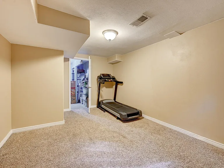 12737 W Aqueduct Dr — Photo 21