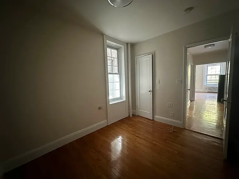 226 E 59th St #3FW — Photo 7
