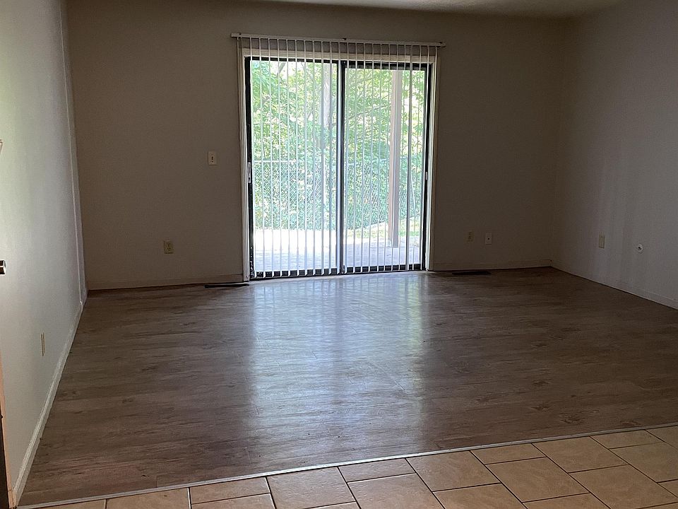 1st image of 1317 Michigan Ave W #3