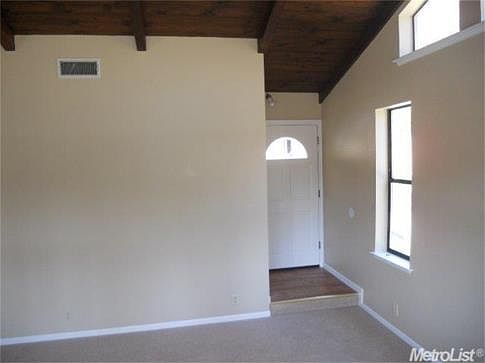 4th image of 1100 Jaybird Ln
