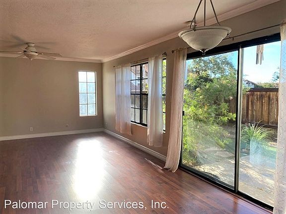 4th image of 1651 S Juniper St Unit 1