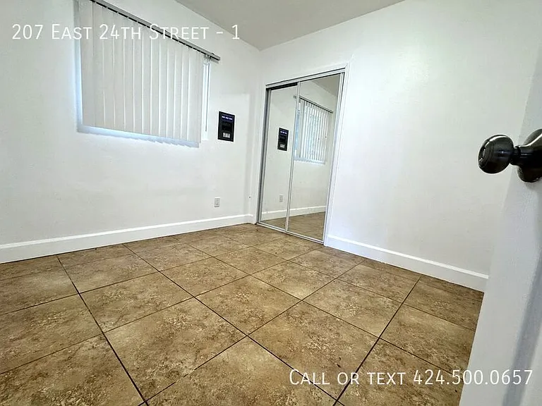 207 E 24th St #1 — Photo 5