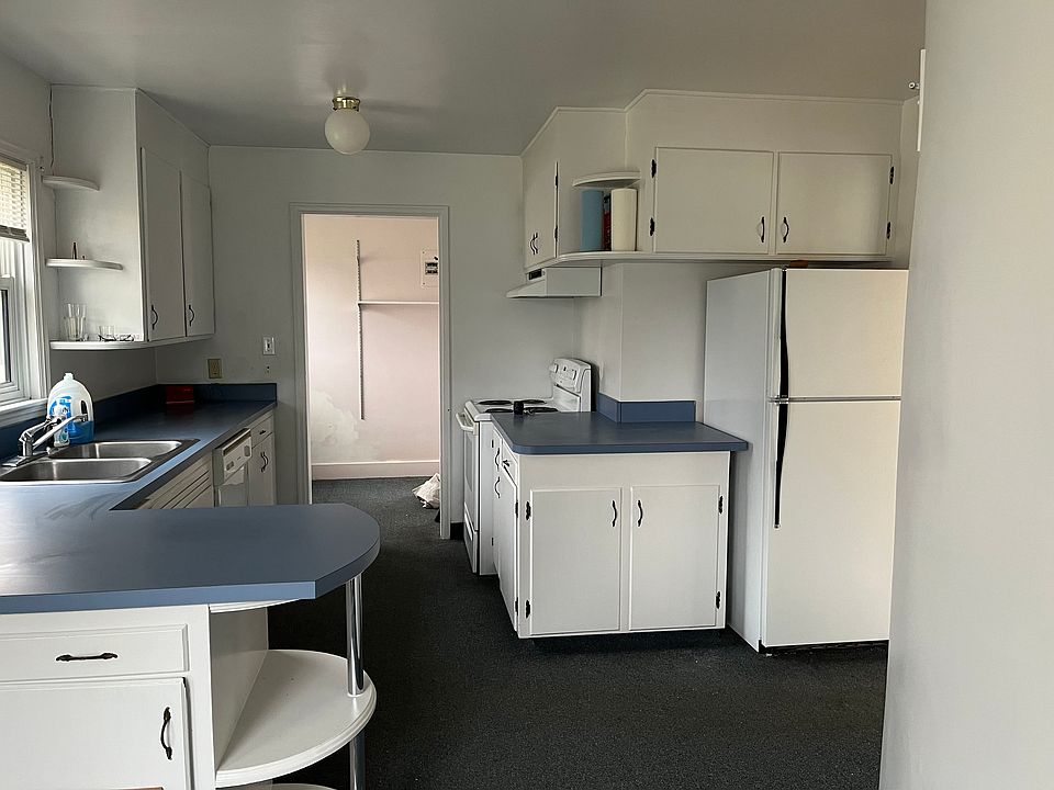 2nd image of 502 17th St