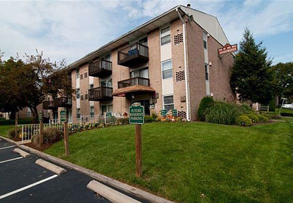5th image of 301 Heights Ln #71e08af6d