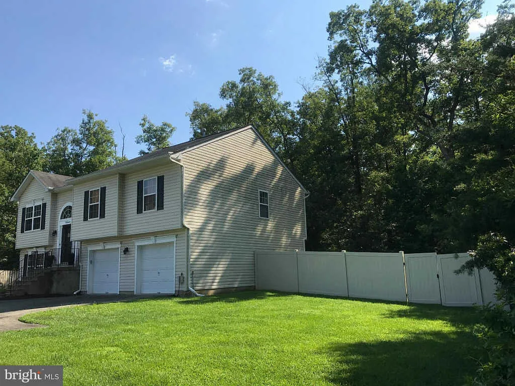 2325 Hawks Landing Ct photo 1