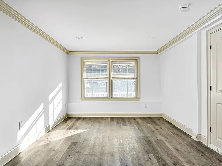 2601 Washington St — Photo 12