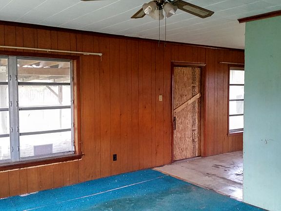 4th image of 3096 SW Feroe Ave