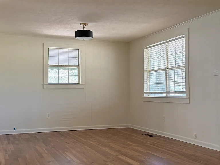 49 Nancy Dr — Photo 10