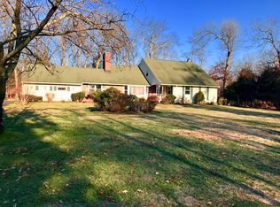 1586 Beaver Hollow Dr, Toms River, NJ 08755