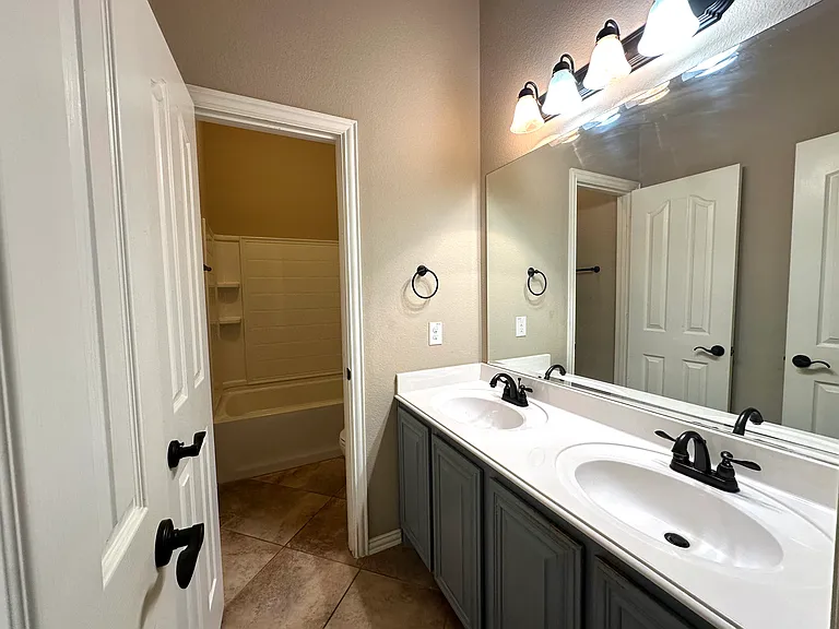 7255 Rueda — Photo 15