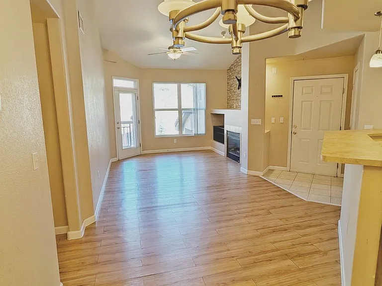 555 Cougar Bluff Point #207 — Photo 19