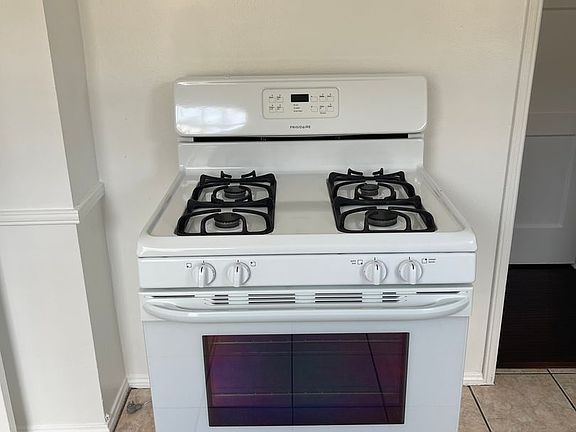 5th image of 2007 S Longwood Ave APT 3
