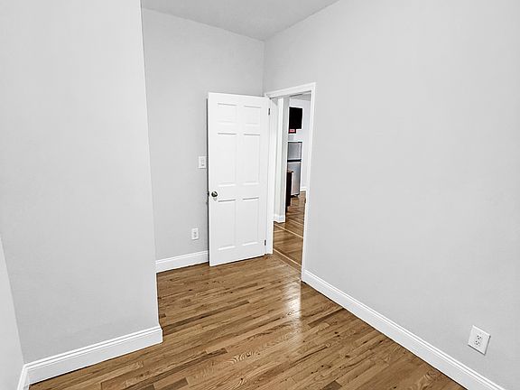 5th image of 500 Fort Washington Ave APT B23