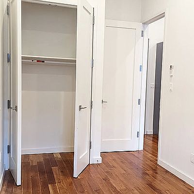2nd image of 1261 Pacific St #4F