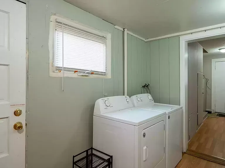 270 E 16th Ave — Photo 13