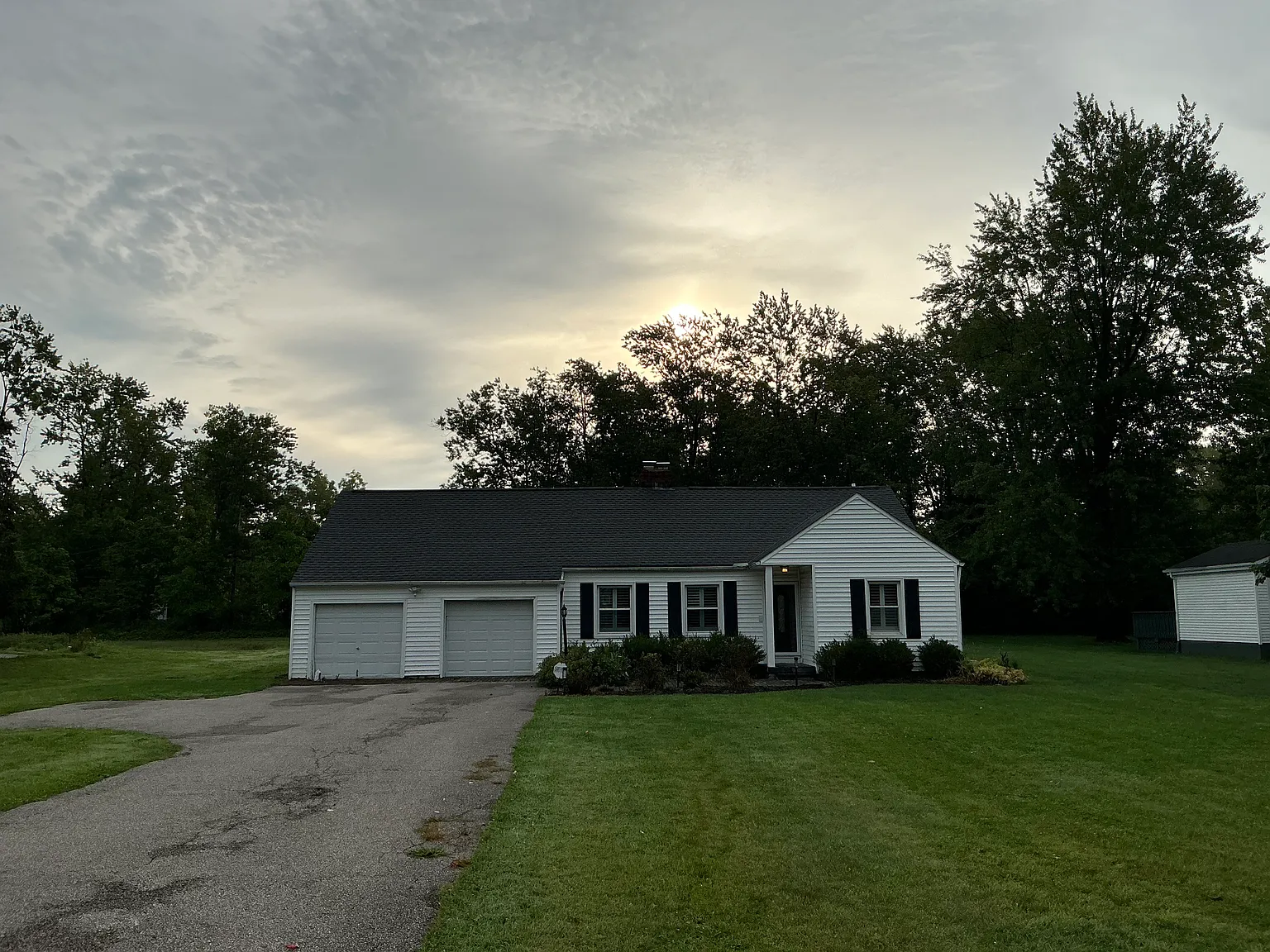 3 bed, 1.5 bath, 1174 sqft, $2,795 — Photo 4