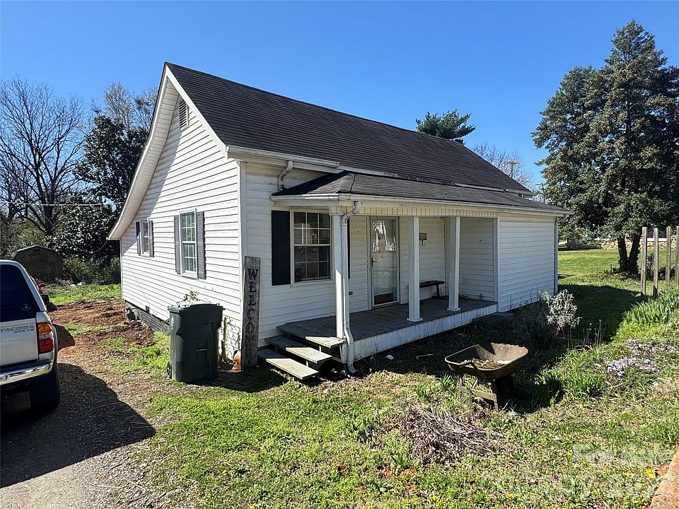 1st image of 223 Walker St