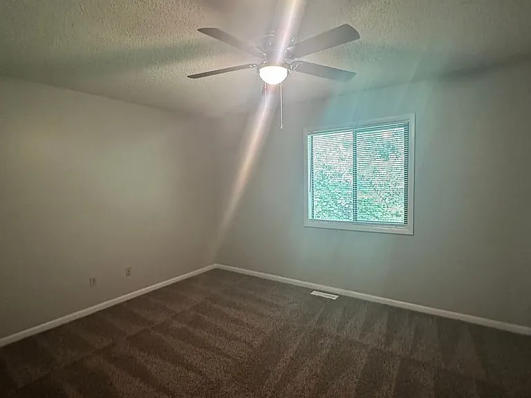 216 Candlebrook Dr — Photo 16