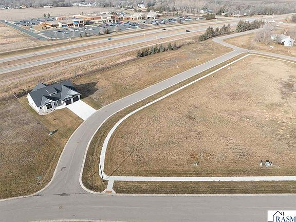 3rd image of 110 Pine Creek Rd