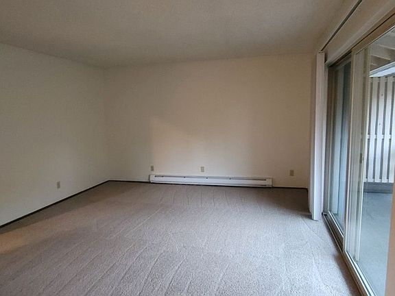 3rd image of 1761 S 305th Pl #E