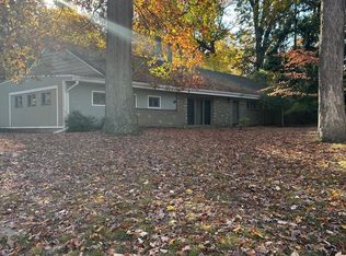 467 Sharon Dr, Wayne, PA 19087