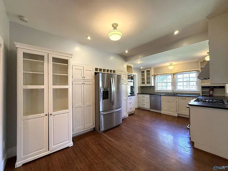 1222 Clinton Ave SE — Photo 7