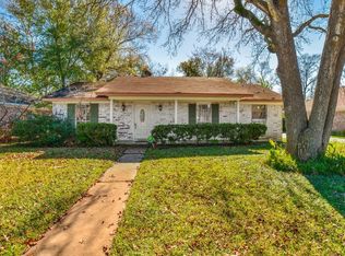 226 Coach Rd, Houston, TX 77060