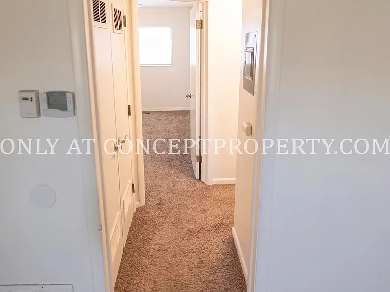 425 E 3rd Ave — Photo 19