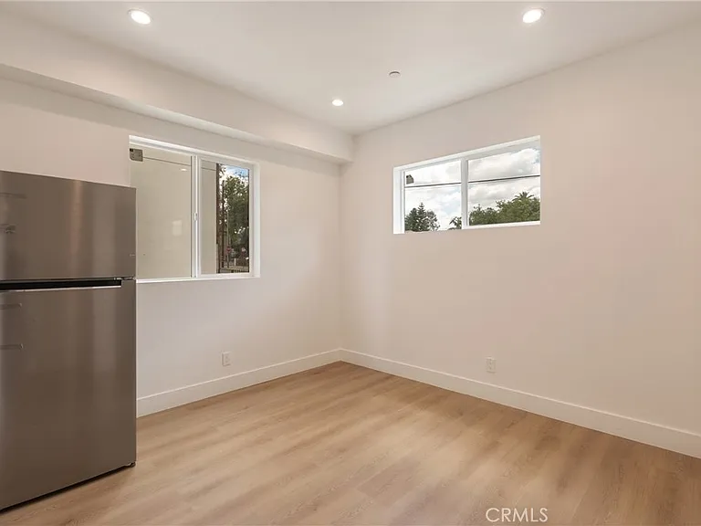 2843 Folsom — Photo 15