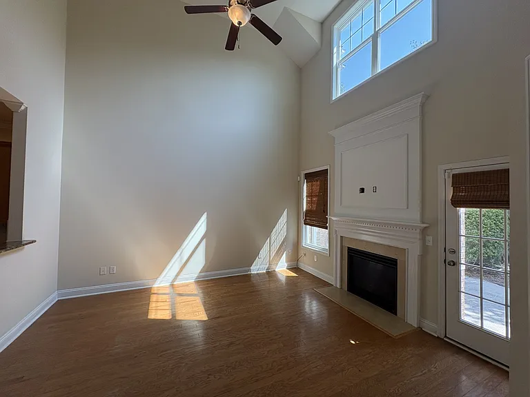 3635 Bagley Dr — Photo 12
