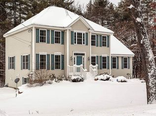 17 S Chelmsford Rd, Westford, MA 01886
