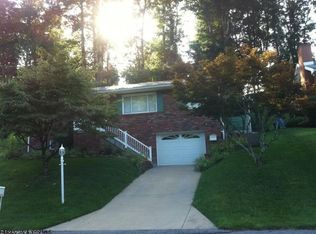 931 Henry Dr, Fairmont, WV 26554