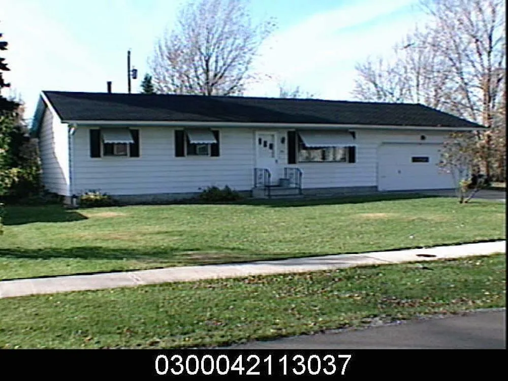 810 Howell St photo 1