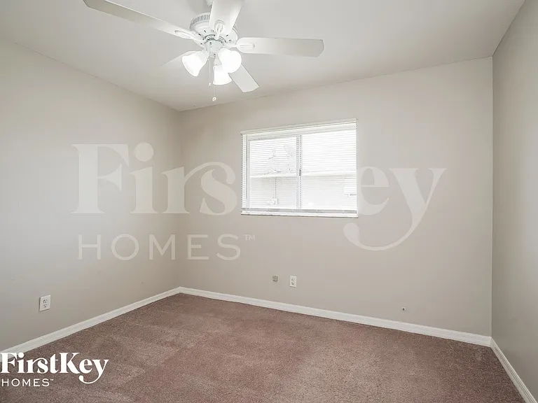 4128 NE 23rd Ave — Photo 11