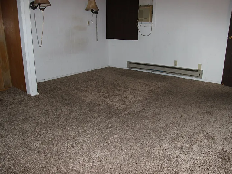 24 S Poplar St #2 — Photo 3