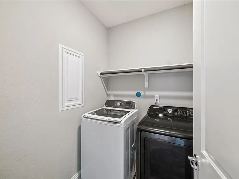 5443 Camaguey St — Photo 19