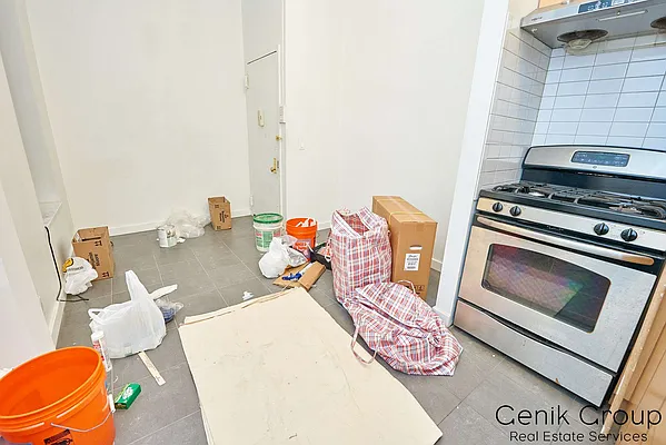 Rented by Genik Group Corp | media 15