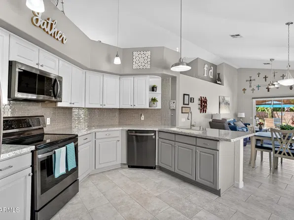 6703 E SUGARLOAF Street, Mesa, AZ 85215