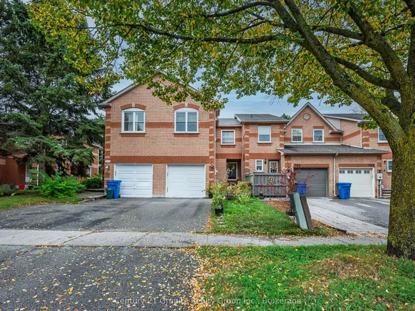 742 Shanahan Blvd, Newmarket, ON L3X 1W6