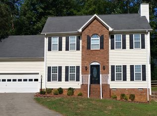 140 Chillingham Ct, Kernersville, NC 27284