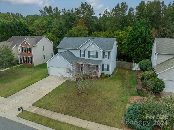 16021 Falling Meadows Ln, Charlotte, NC 28273