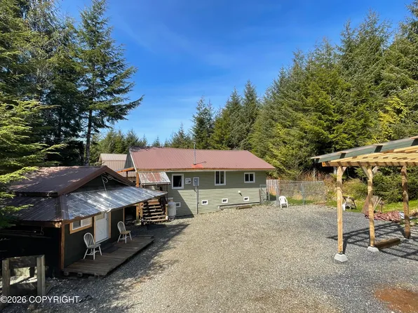 6104 A St, Klawock, AK 99925